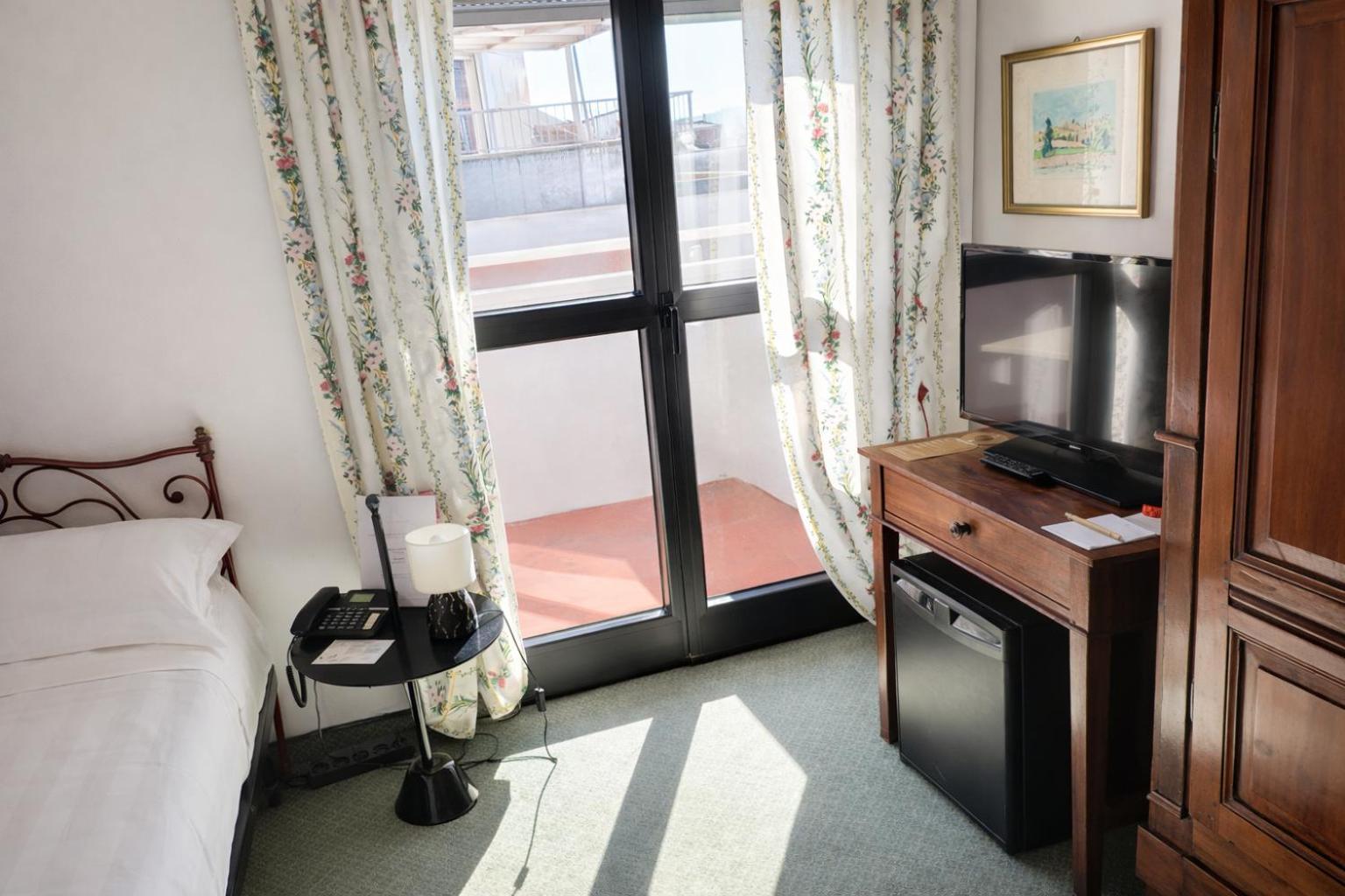 Compact Room